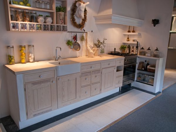 Country Sink Installation in Spanish Fork
